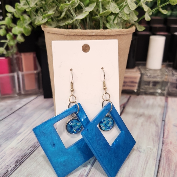 Blue Geometric Earrings - Picture 5 of 5